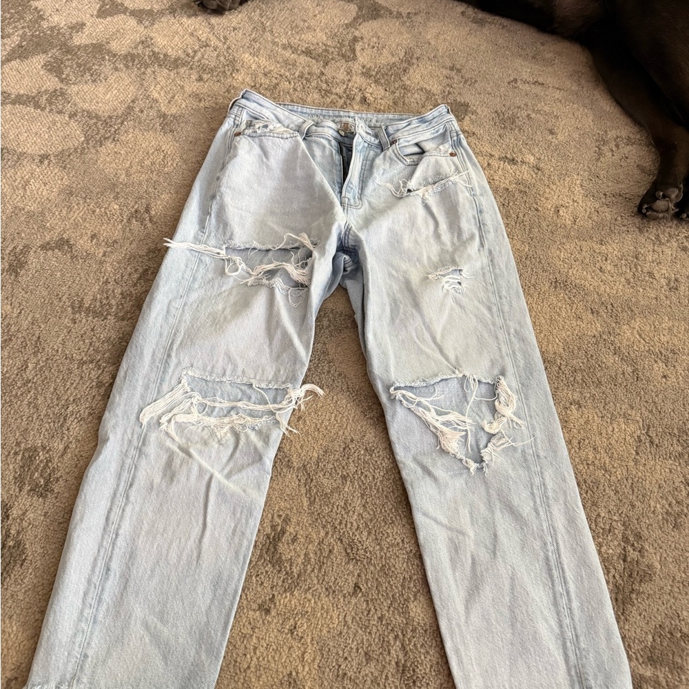 American Eagle Outfitters Light Wash Distressed Jeans